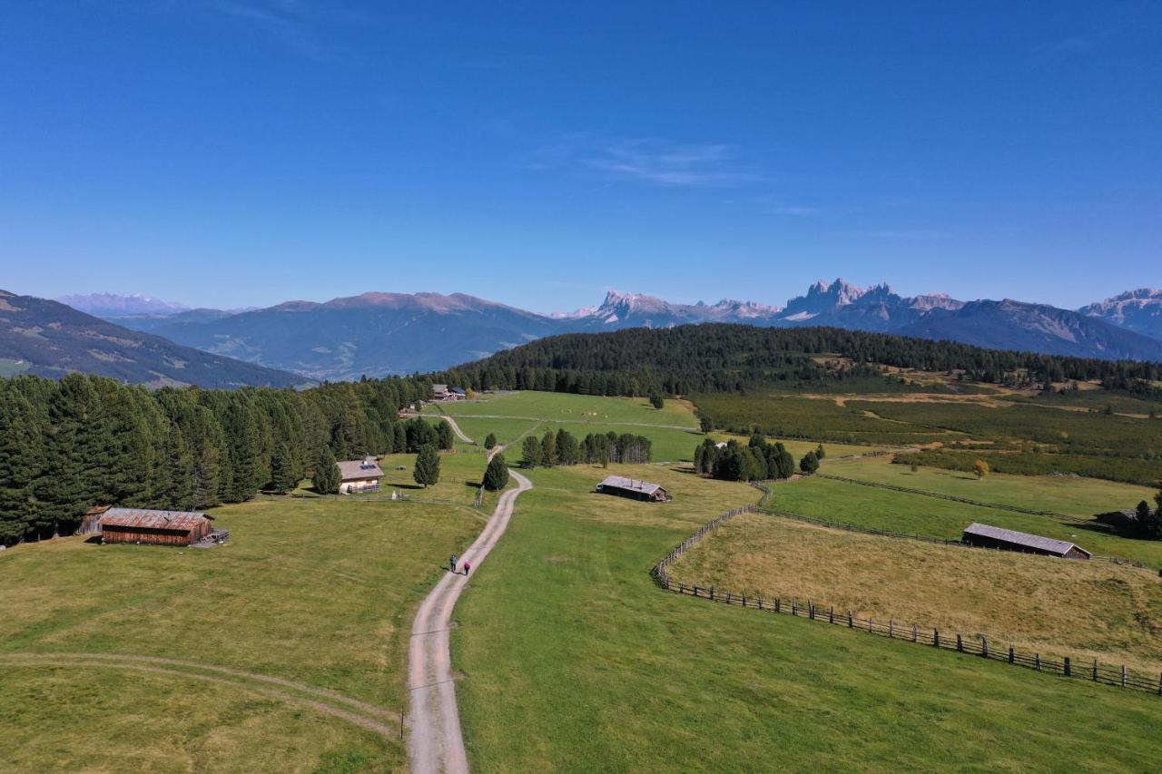 Granpanorama Wellnesshotel Sambergerhof Superior Villandro Esterno foto